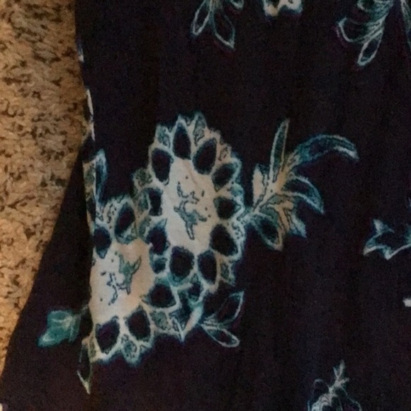 Daisy Fuentes Purple with White and Blue Flowers size medium - Picture 2 of 6